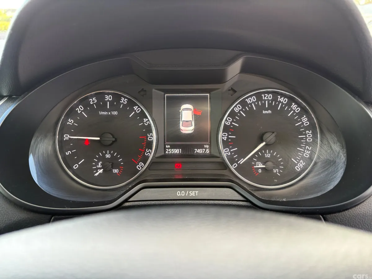 Skoda Octavia Saloon, Diesel, 2016, Black