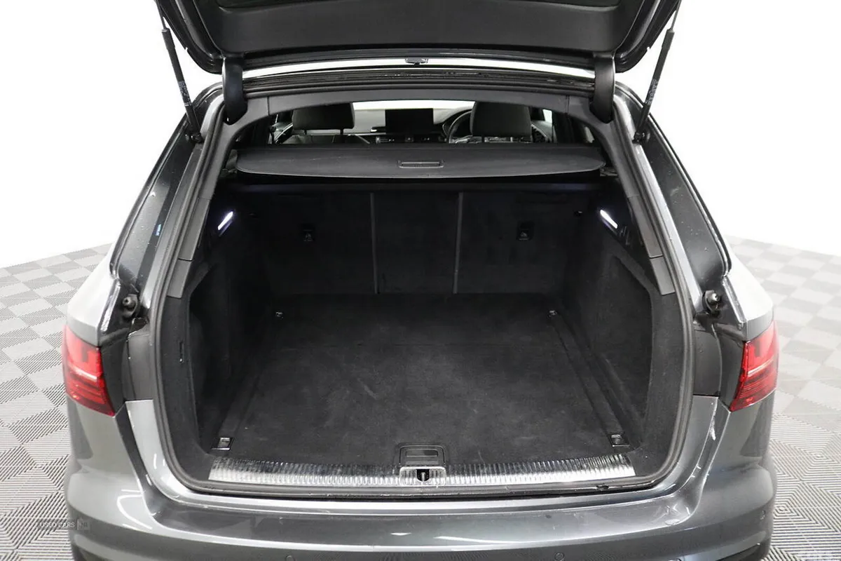 Audi A4 Estate, Diesel, 2023, Grey