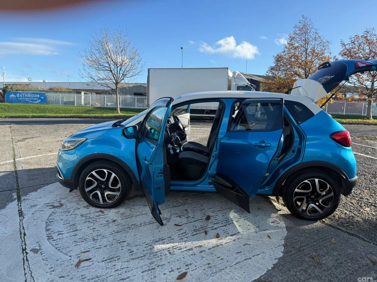 Renault Captur Hatchback, Petrol, 2015, Blue