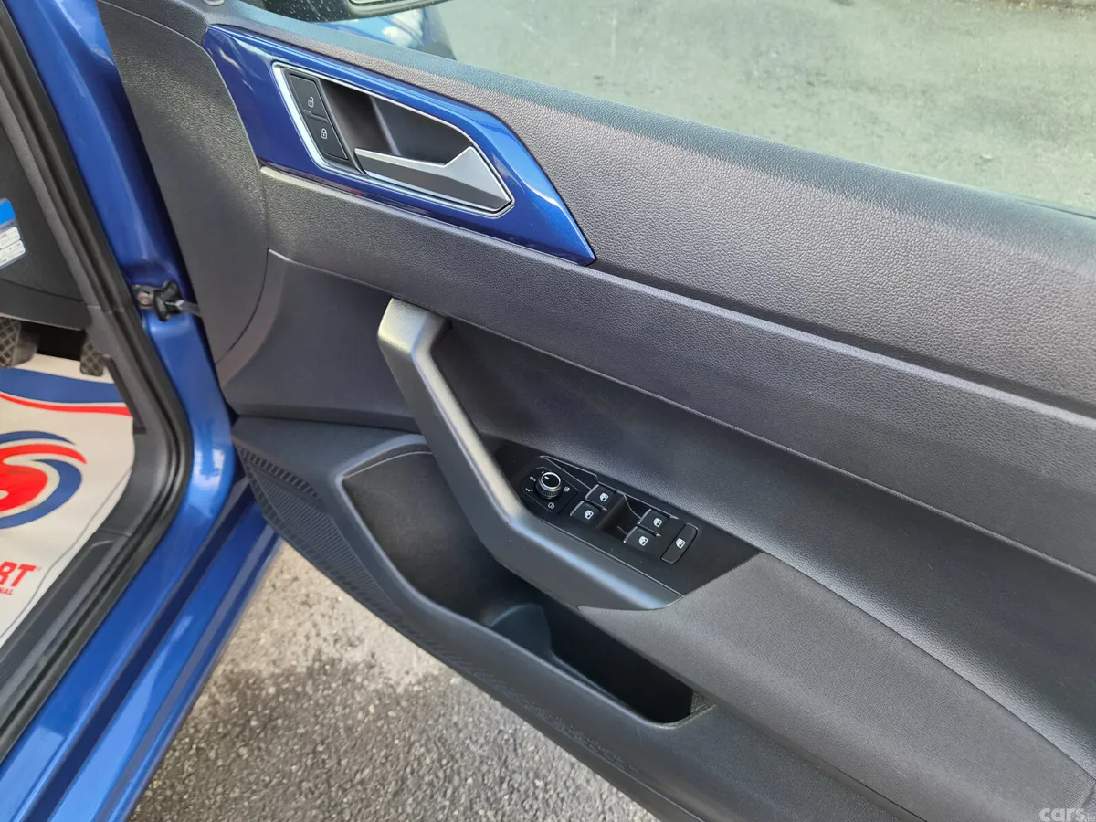 Volkswagen Polo Hatchback, Petrol, 2019, Blue
