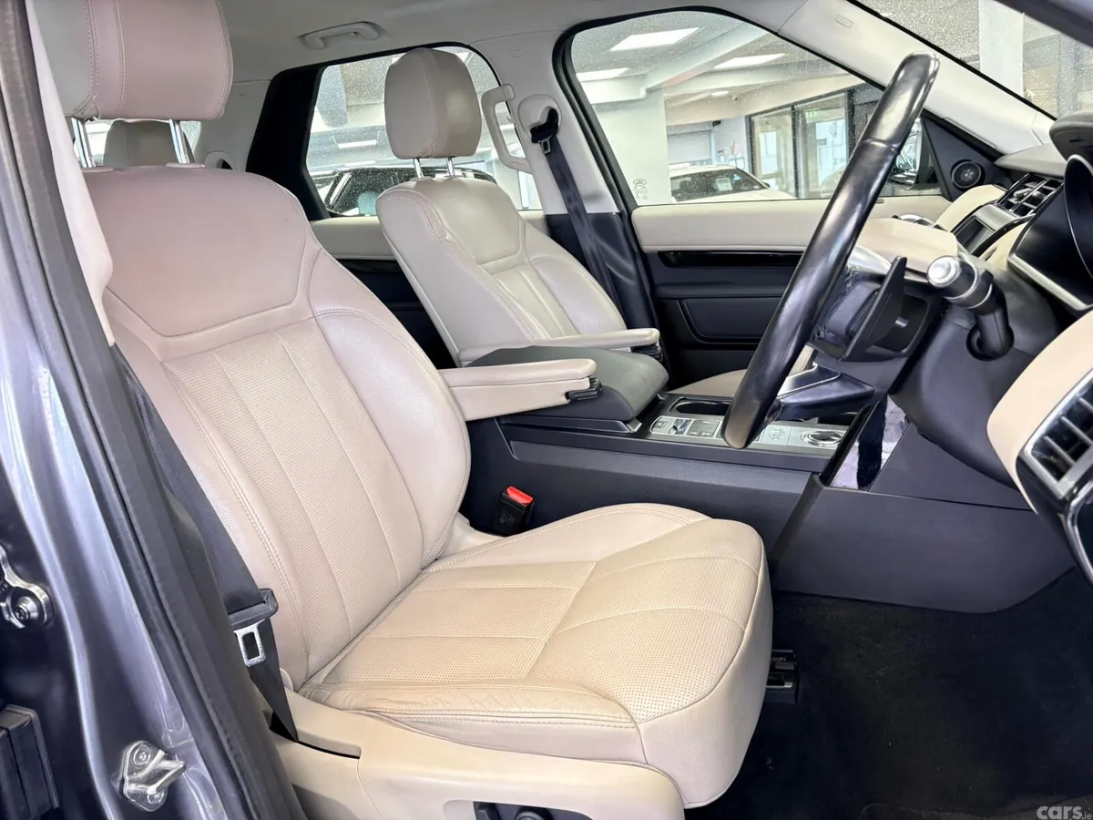 Land Rover Discovery SUV, Diesel, 2018, Grey