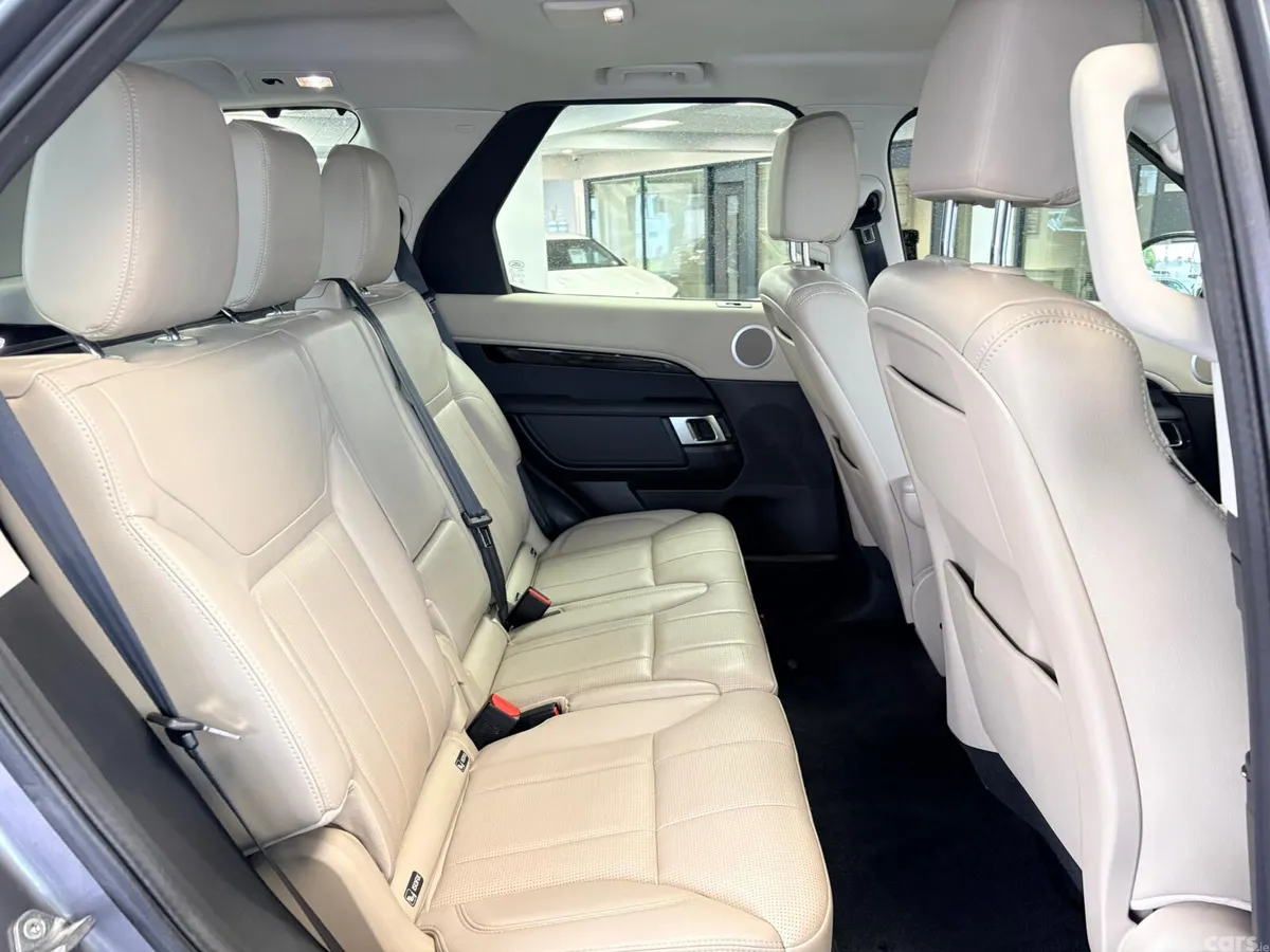 Land Rover Discovery SUV, Diesel, 2018, Grey