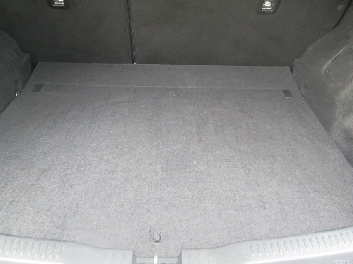 Toyota Auris Hatchback, Petrol, 2016, Silver