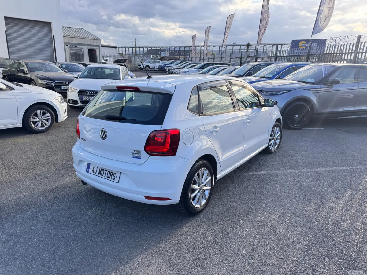 Volkswagen Polo Hatchback, Petrol, 2015, White