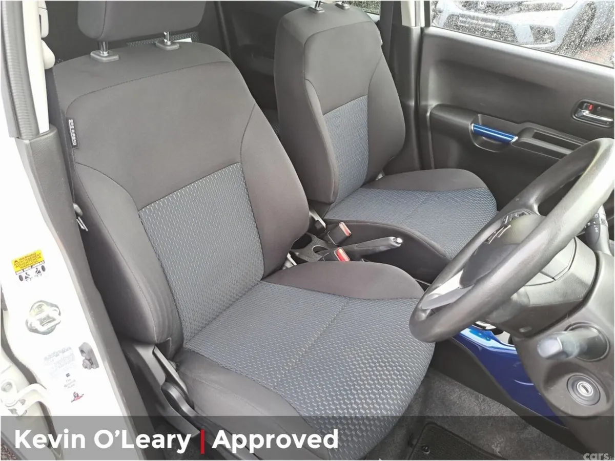 Suzuki Ignis Hatchback, Petrol, 2022, White