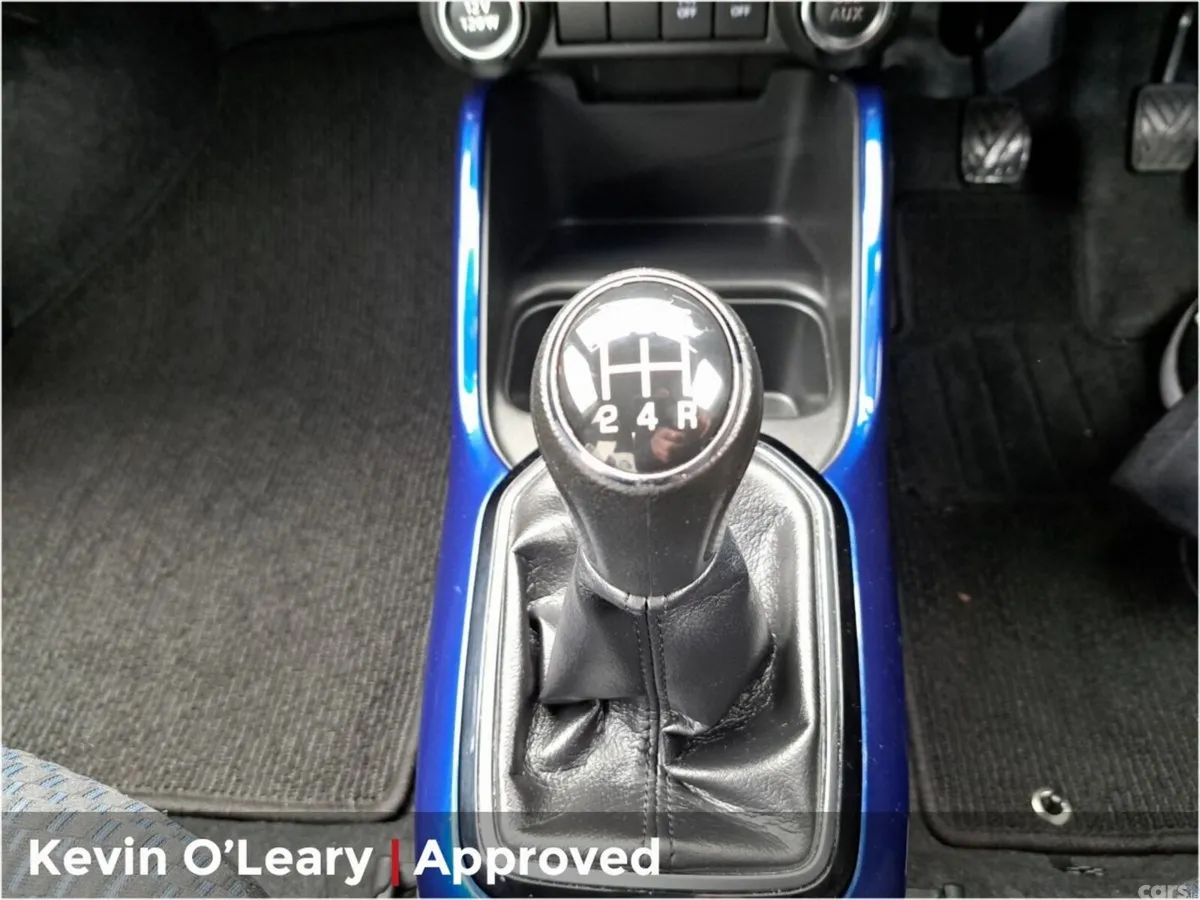 Suzuki Ignis Hatchback, Petrol, 2022, White