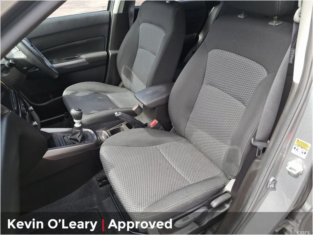 Suzuki Vitara SUV, Petrol, 2024, Grey