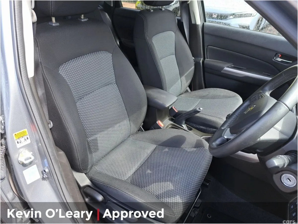 Suzuki Vitara SUV, Petrol, 2024, Grey