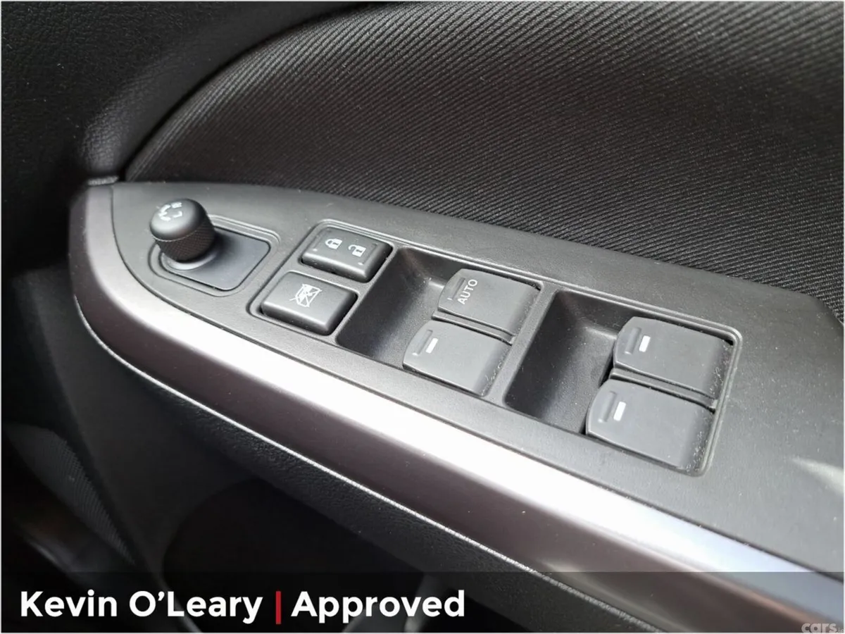 Suzuki Vitara SUV, Petrol, 2024, Grey