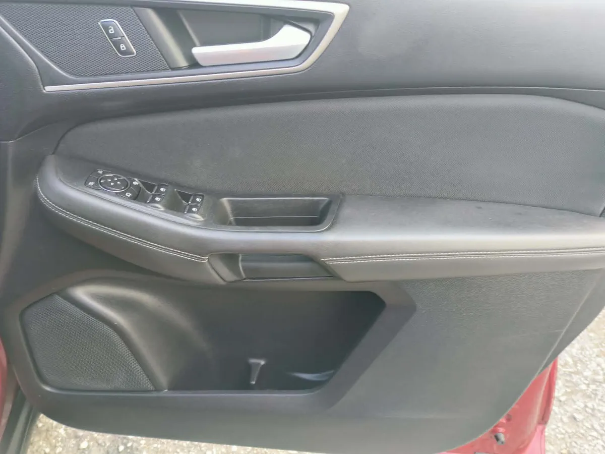 Ford Galaxy MPV, Diesel, 2017, Red
