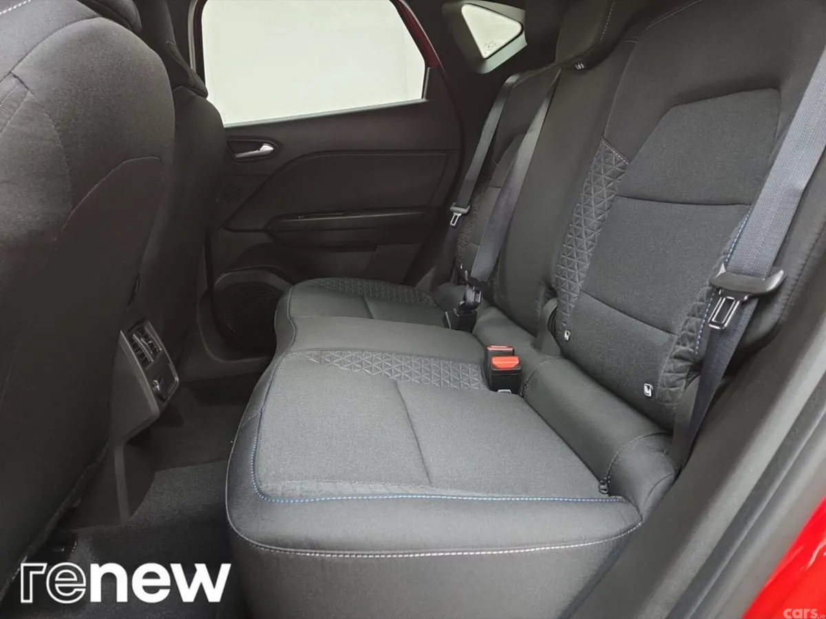 Renault Captur Hatchback, Petrol, 2026, Red