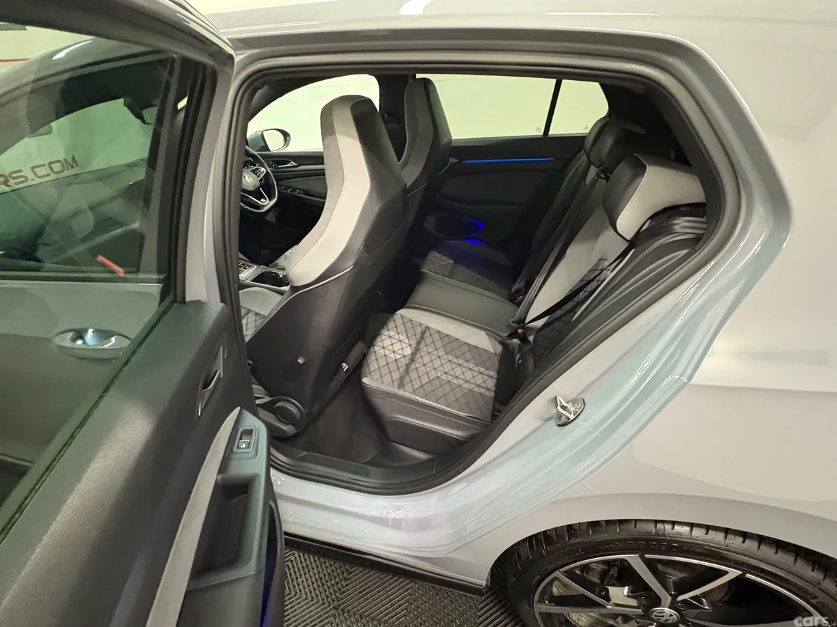 Volkswagen Golf Hatchback, Diesel, 2022, Grey