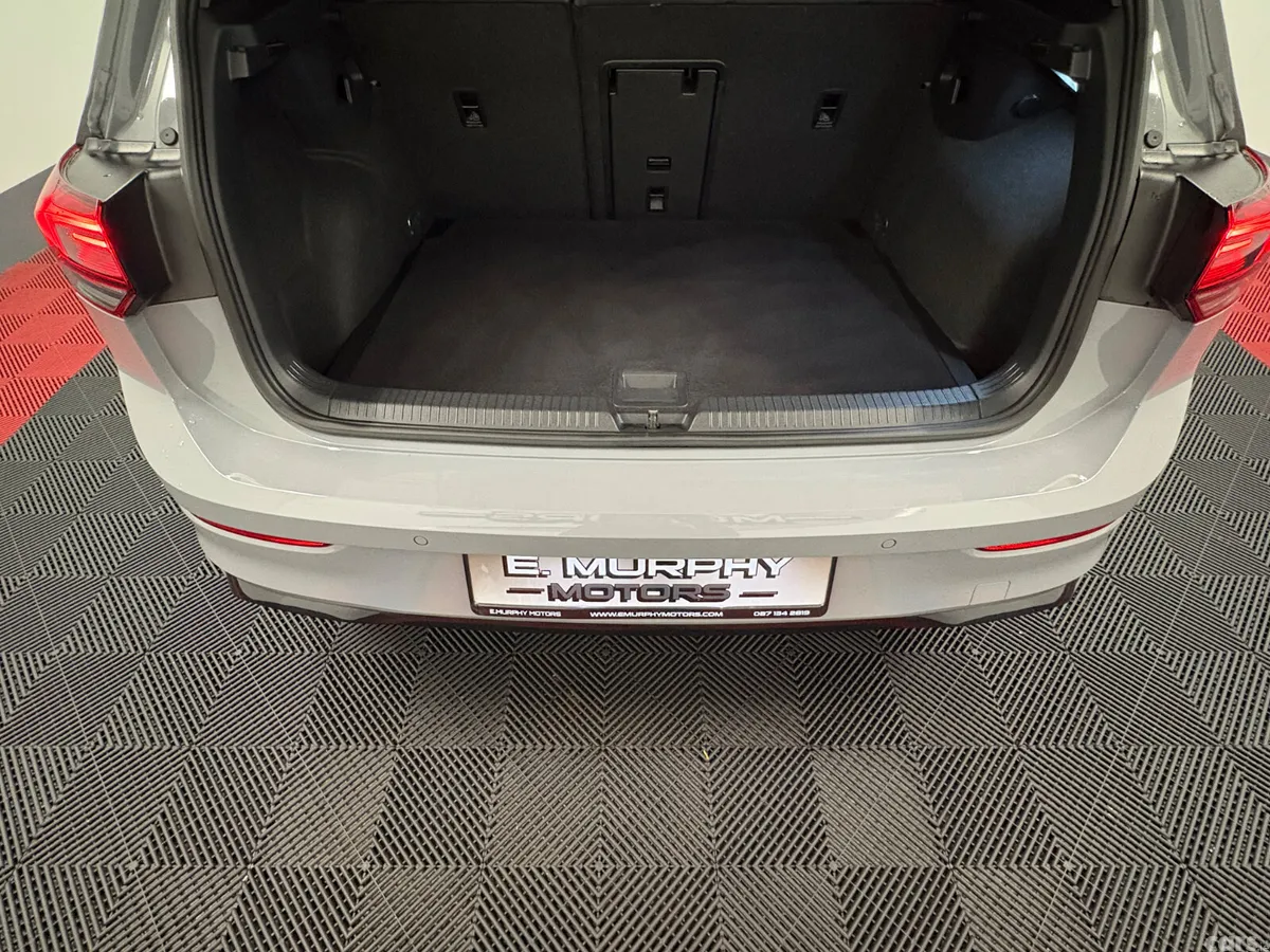 Volkswagen Golf Hatchback, Diesel, 2022, Grey