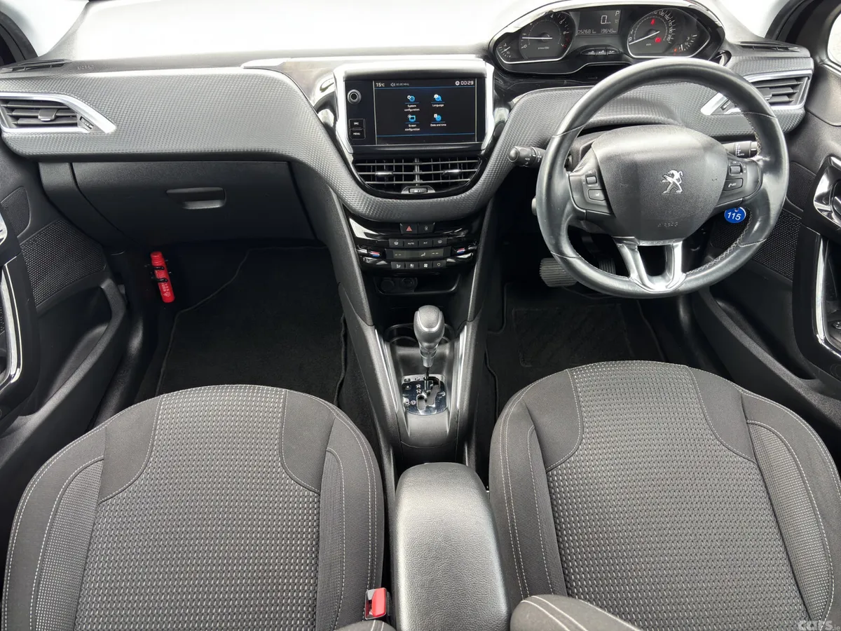 Peugeot 208 Hatchback, Petrol, 2018, Blue