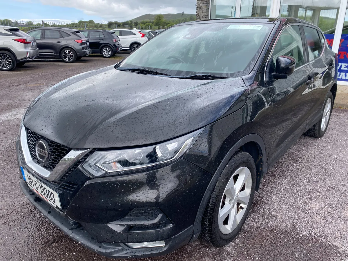 Nissan Qashqai MPV, Diesel, 2019, Black
