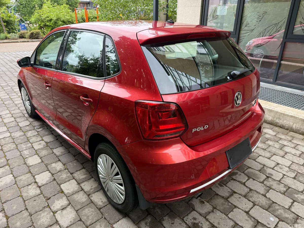 Volkswagen Polo Hatchback, Petrol, 2015, Red