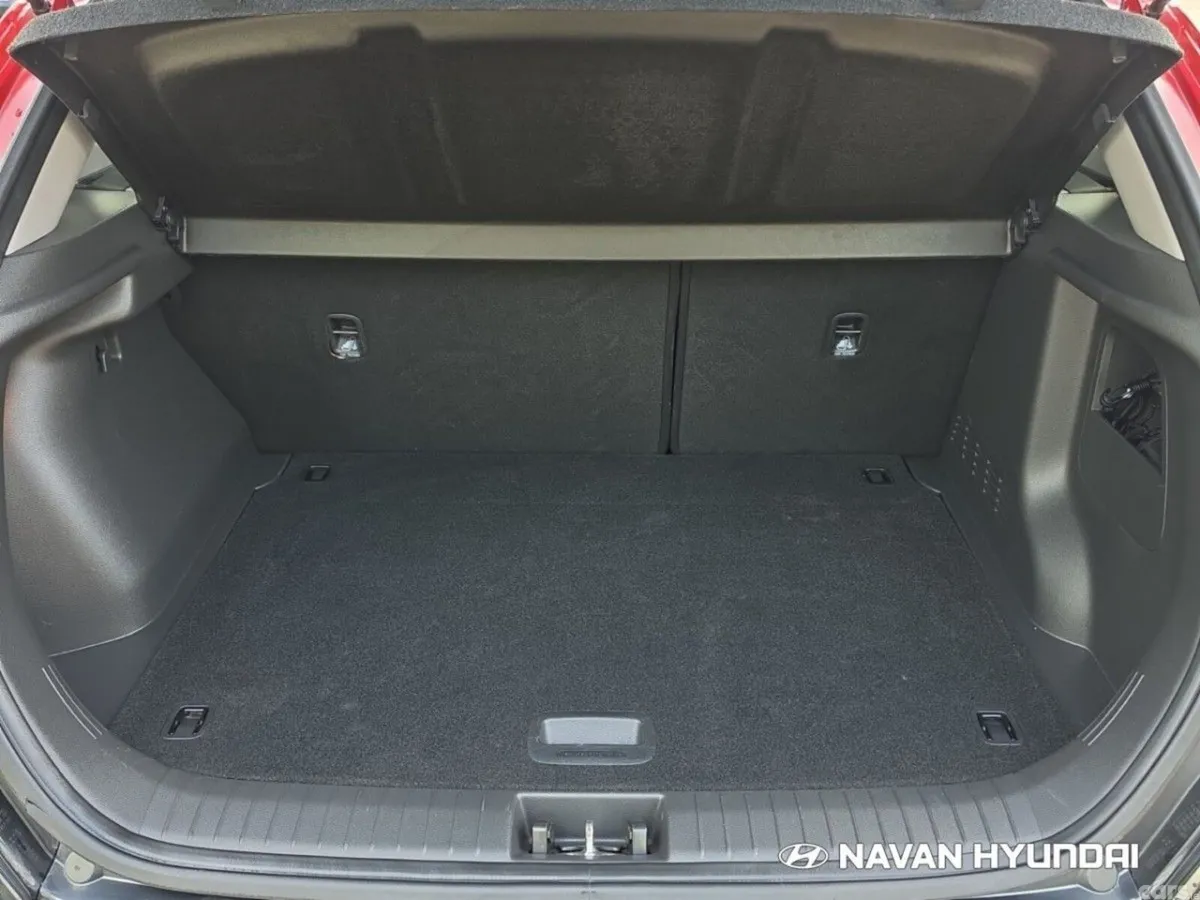 Hyundai KONA MPV, Petrol, 2021, Red