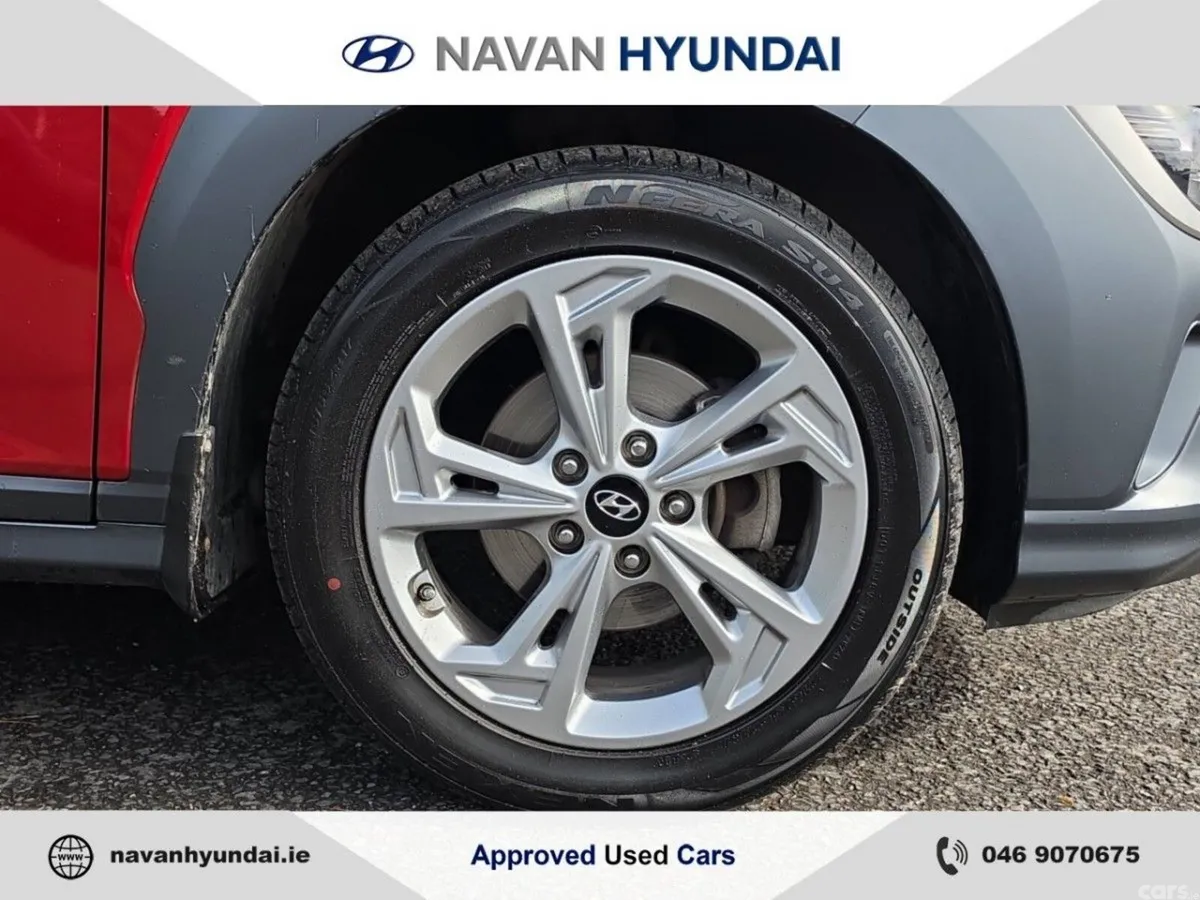Hyundai KONA MPV, Petrol, 2021, Red