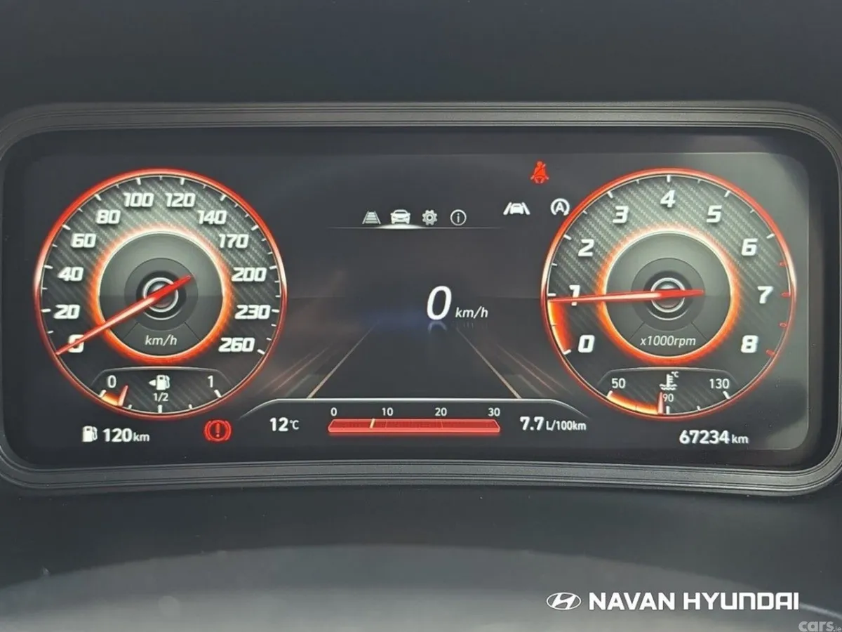 Hyundai KONA MPV, Petrol, 2021, Red