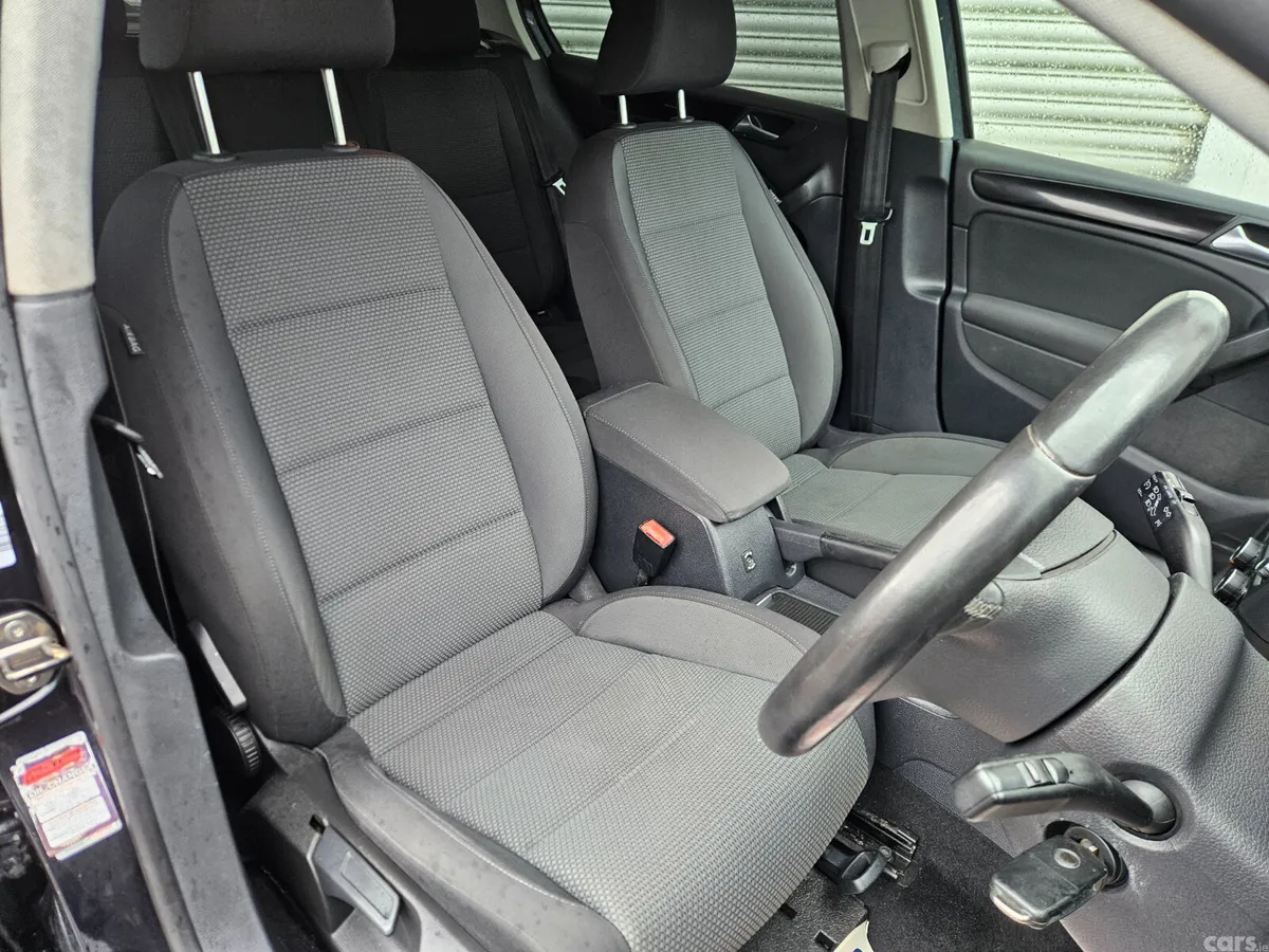 Volkswagen Golf Hatchback, Diesel, 2011, Black