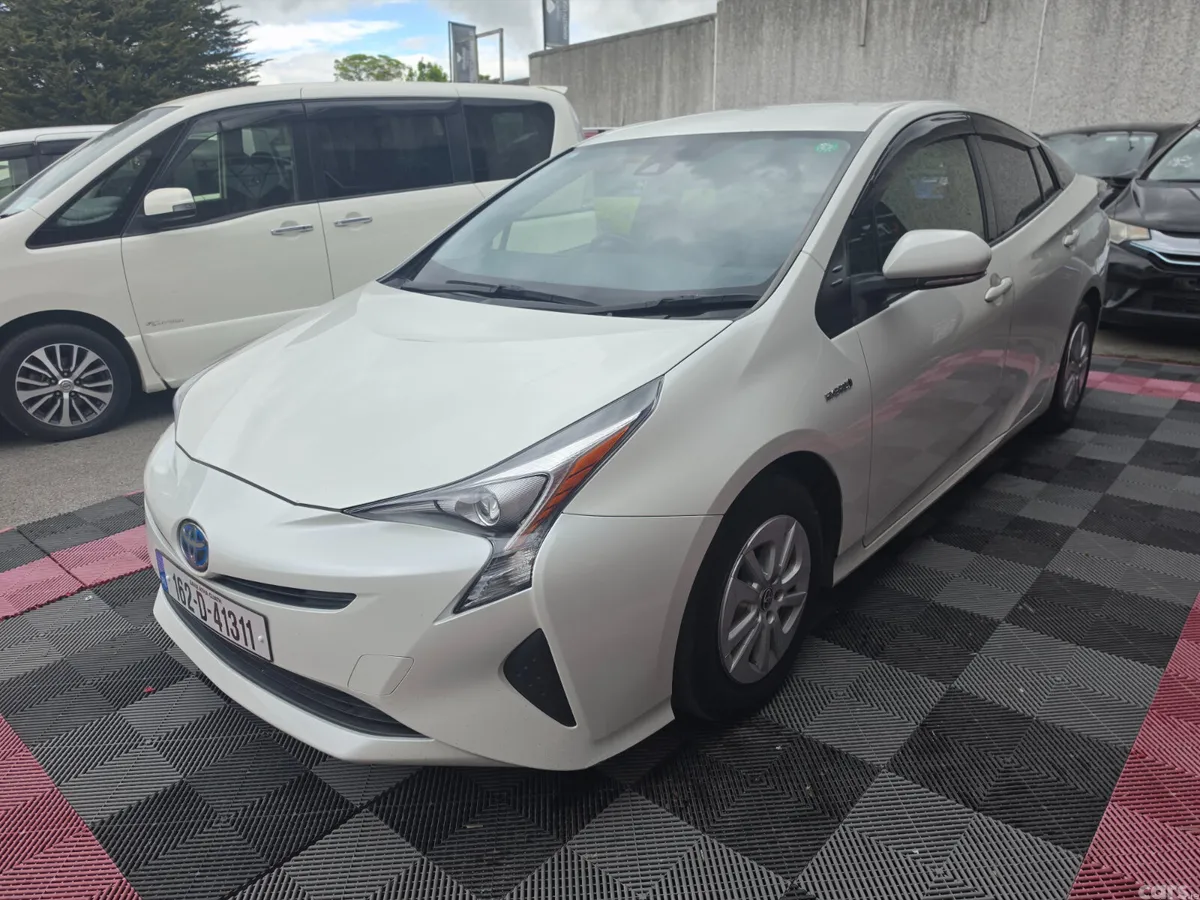 Toyota Prius Hatchback, Petrol Hybrid, 2016, White