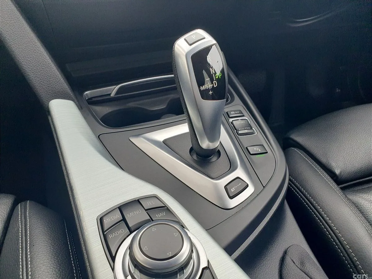 BMW 3-Series Saloon, Petrol Plug-in Hybrid, 2017, Red