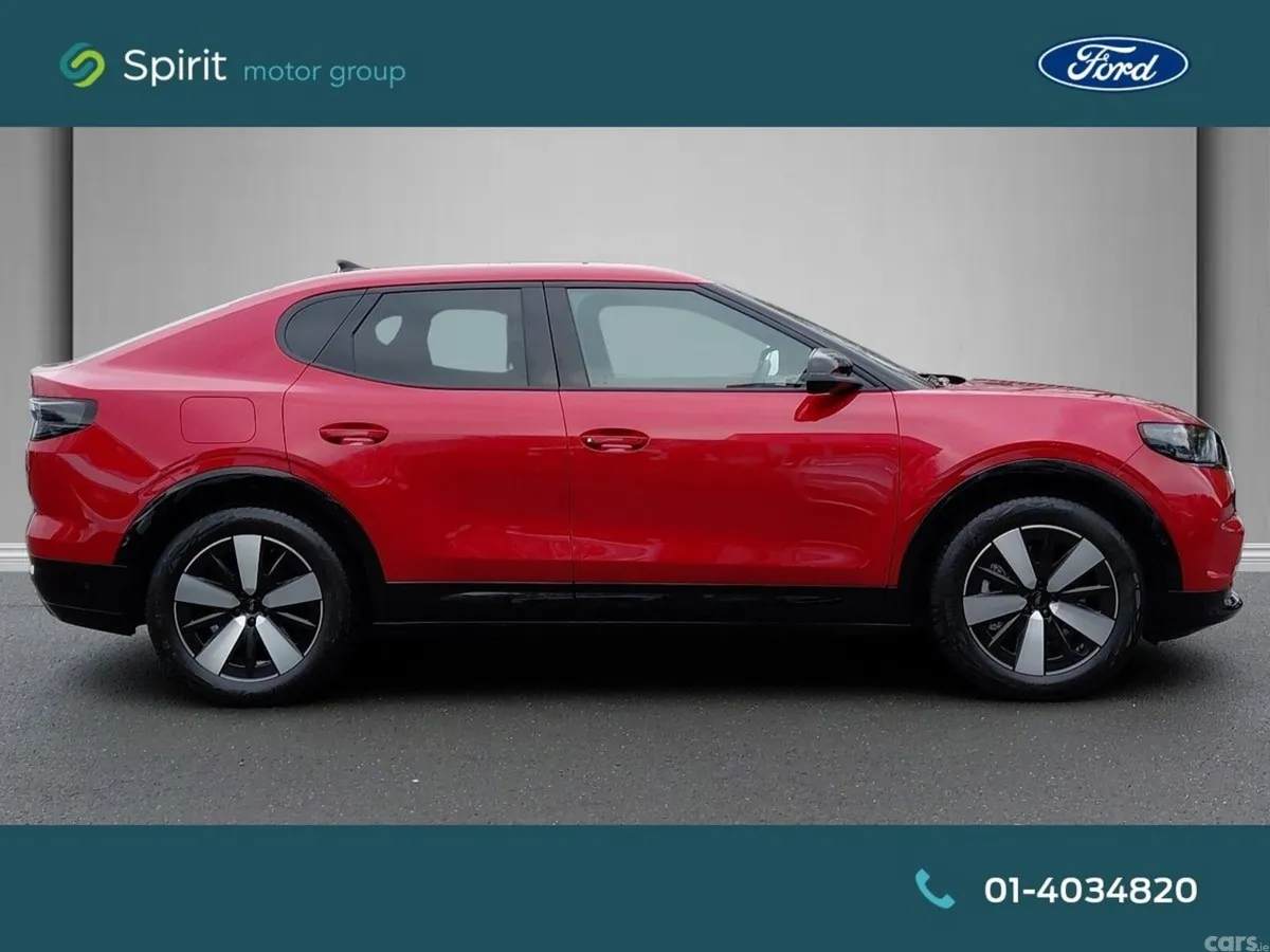 Ford Capri MPV, Electric, 2026, Red