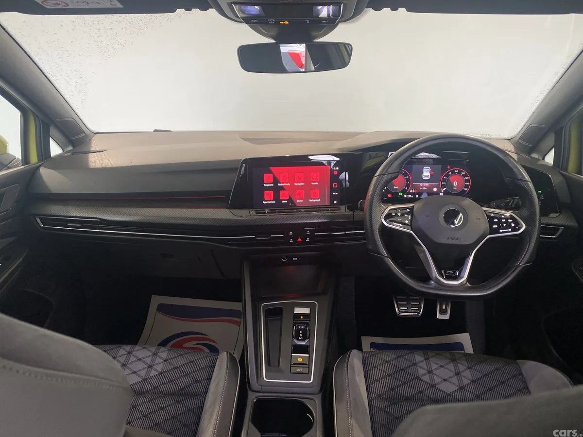 Volkswagen Golf Hatchback, Petrol Hybrid, 2021, Yellow
