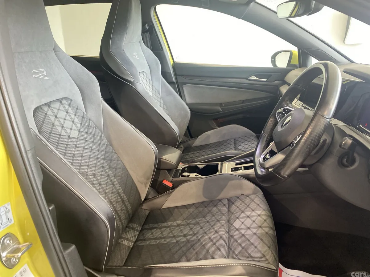 Volkswagen Golf Hatchback, Petrol Hybrid, 2021, Yellow