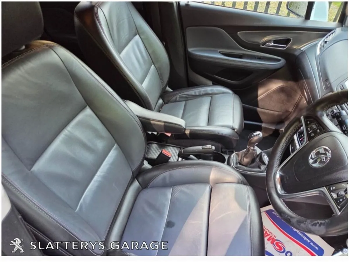 Vauxhall Mokka Hatchback, Diesel, 2015, White