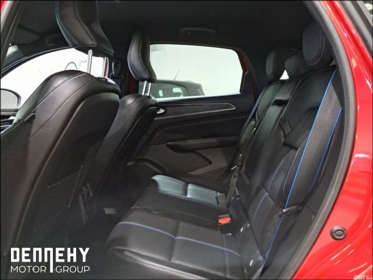 Renault Arkana Hatchback, Petrol, 2024, Red