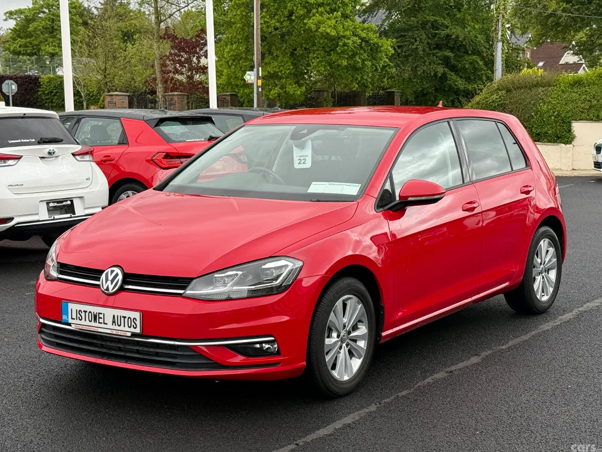 Volkswagen Golf Hatchback, Petrol, 2018, Red
