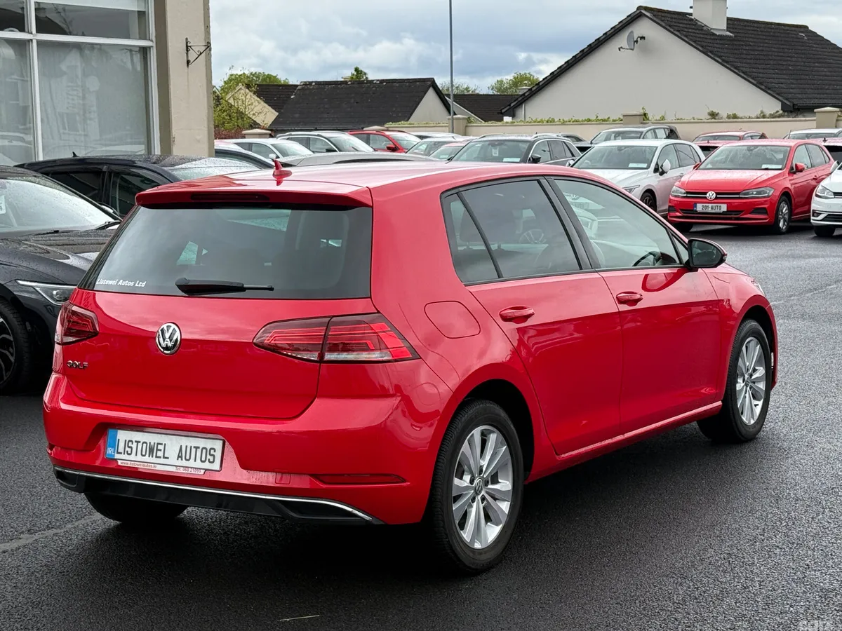 Volkswagen Golf Hatchback, Petrol, 2018, Red