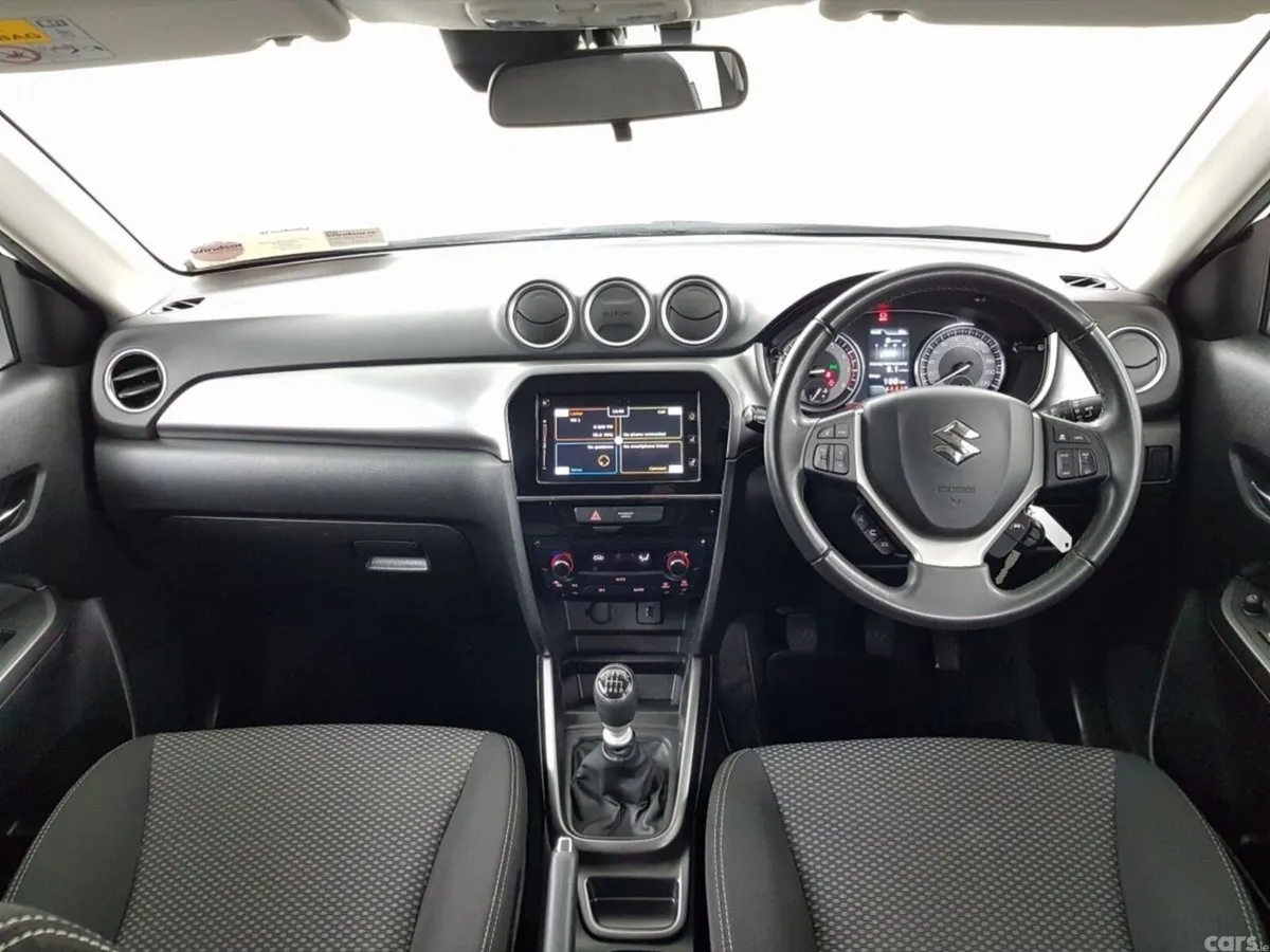 Suzuki Vitara SUV, Petrol Hybrid, 2021, White