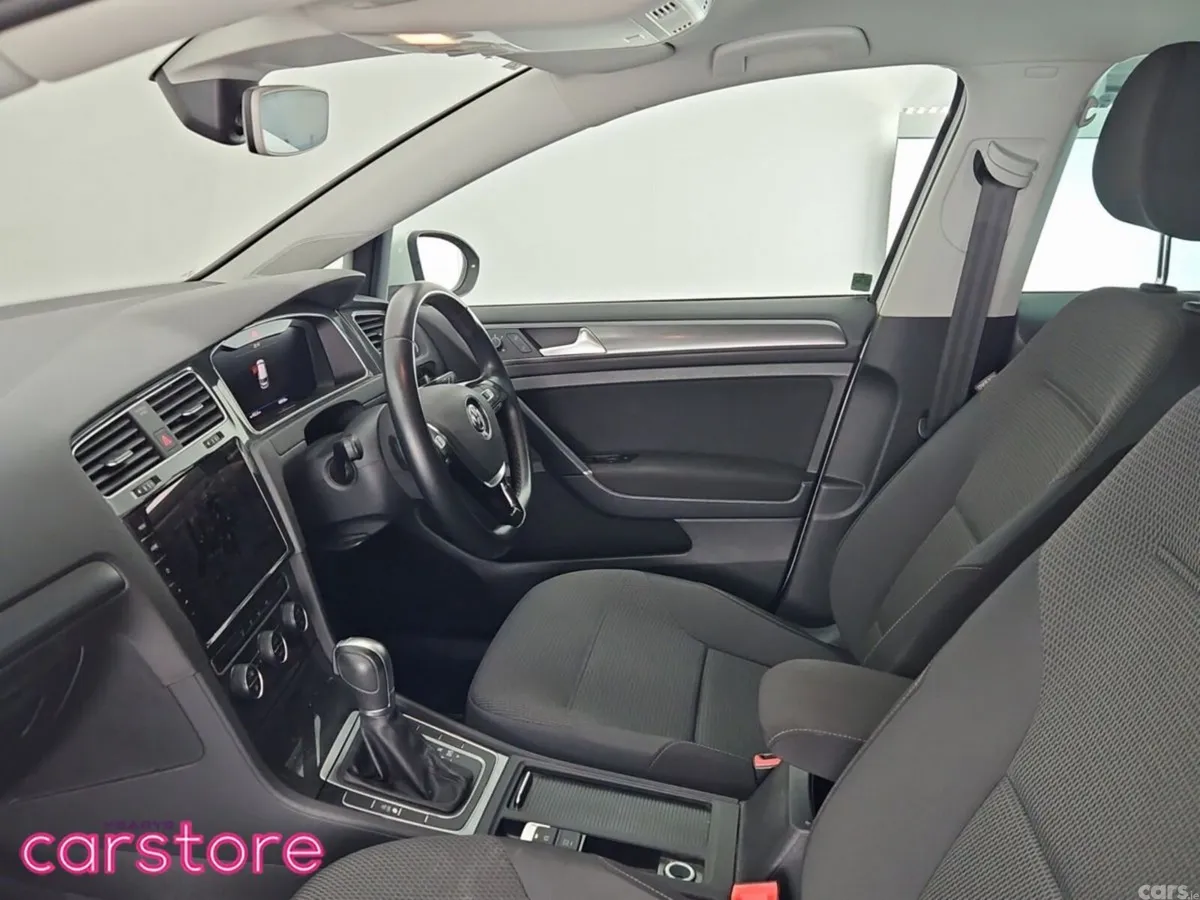 Volkswagen Golf Hatchback, Petrol, 2019, White