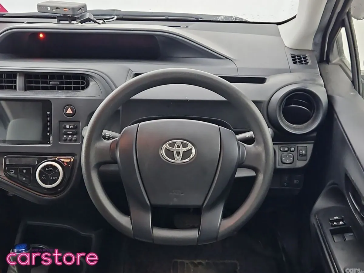 Toyota Aqua Hatchback, Petrol Hybrid, 2021, White
