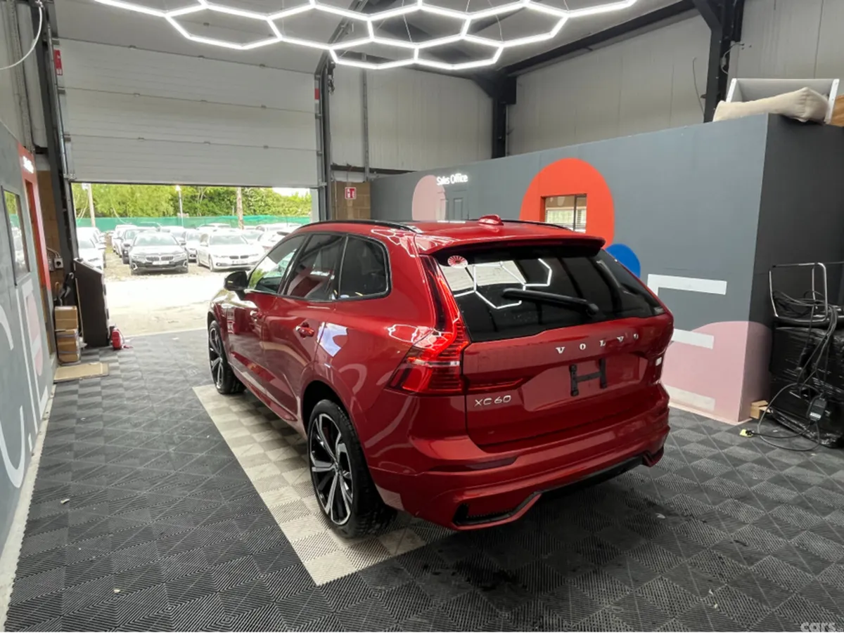 Volvo XC60 SUV, Petrol Plug-in Hybrid, 2024, Red