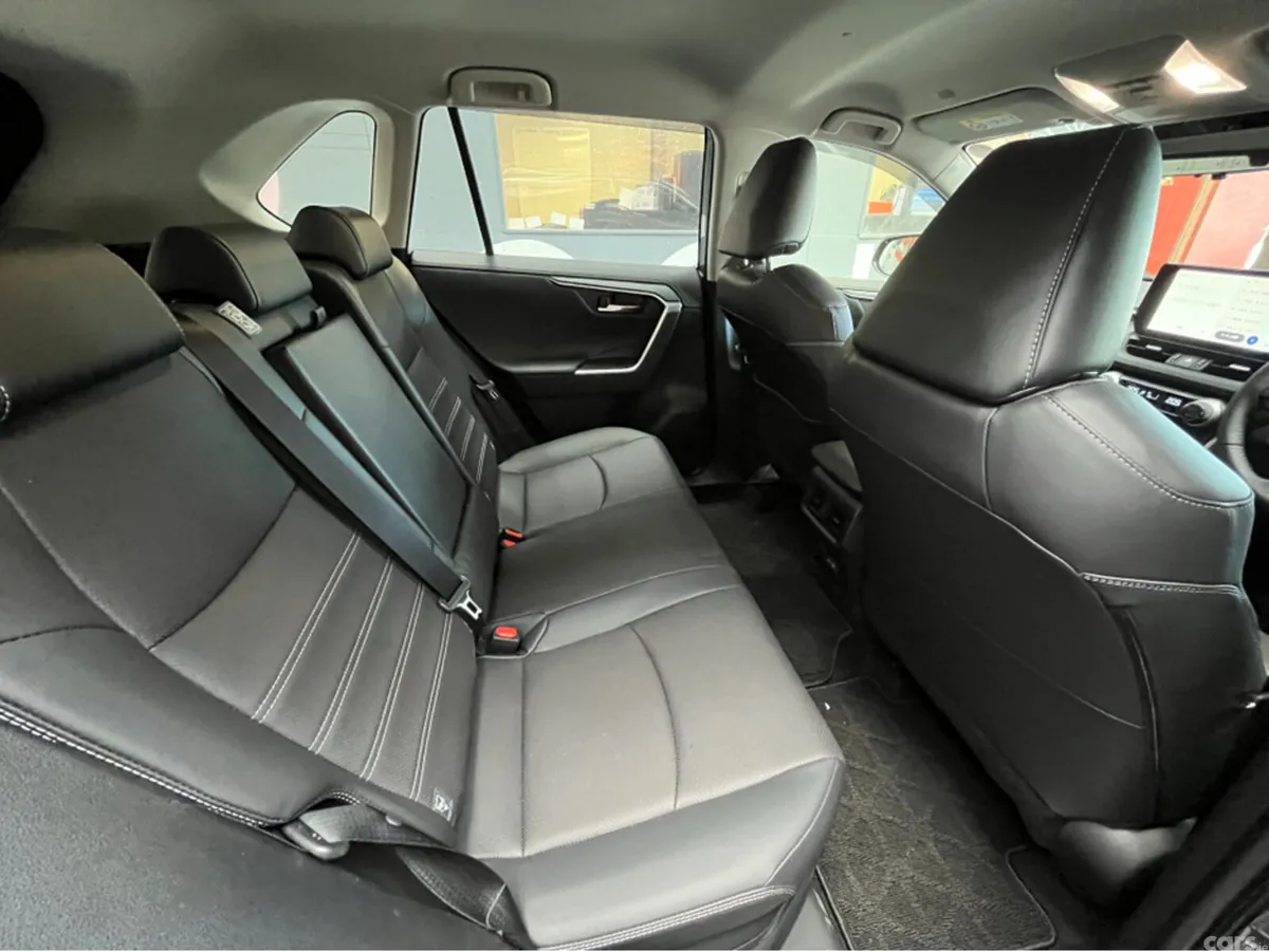 Toyota RAV4 SUV, Petrol Hybrid, 2025, Grey
