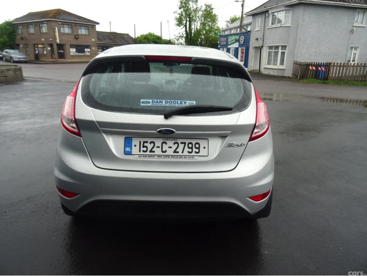 Ford Fiesta Hatchback, Petrol, 2015, Silver
