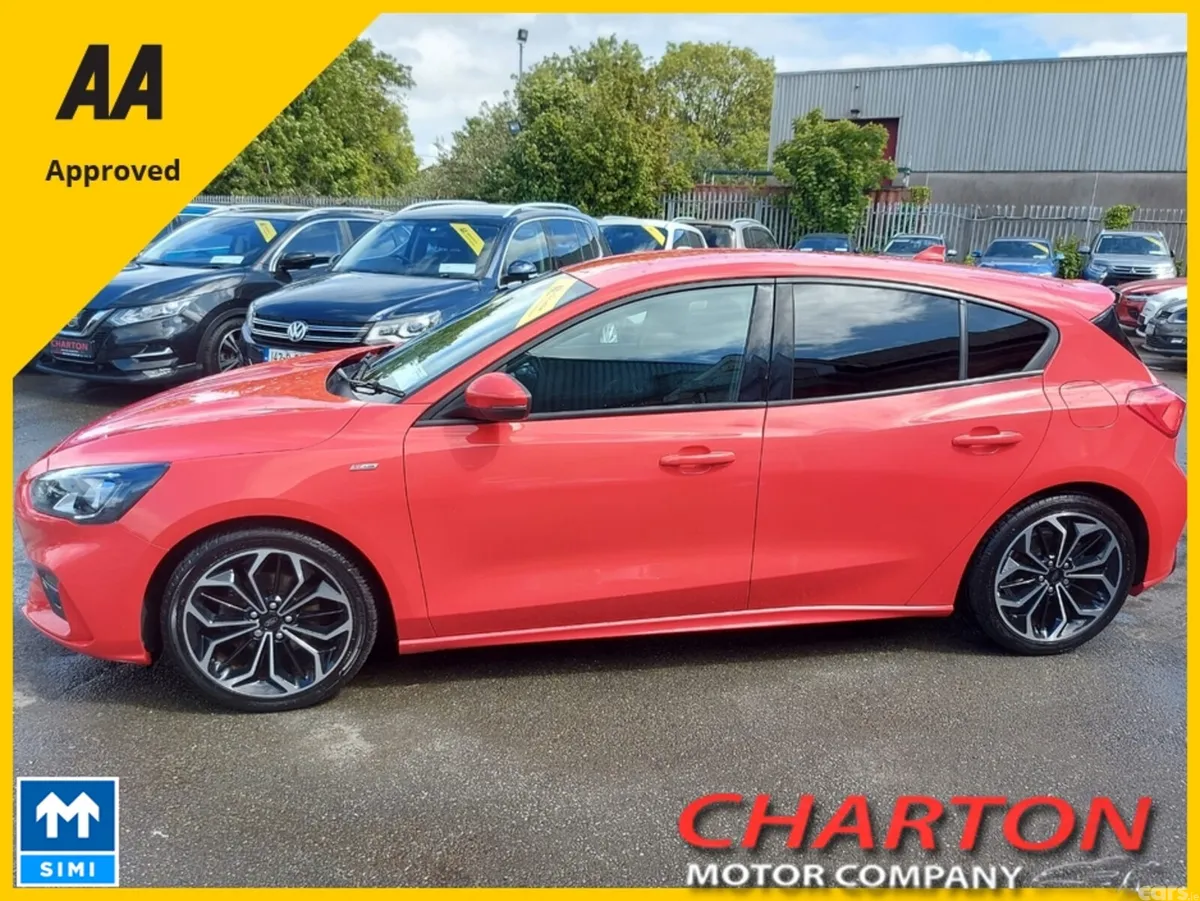 Ford Focus Hatchback, Diesel, 2020, Red