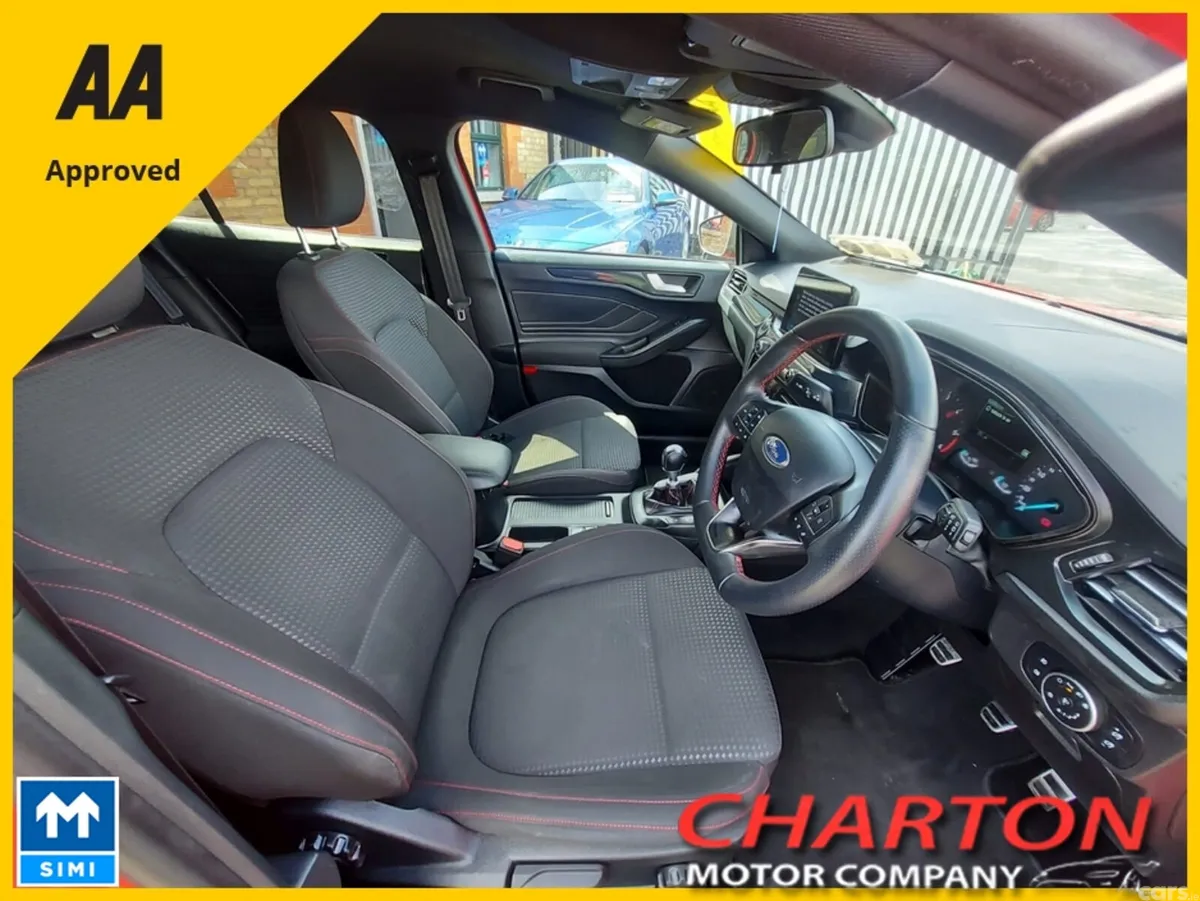 Ford Focus Hatchback, Diesel, 2020, Red
