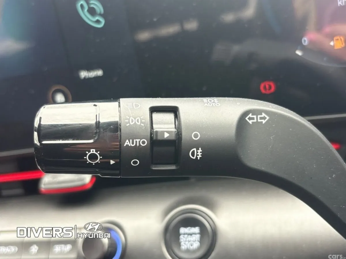 Hyundai KONA MPV, Petrol, 2024, White
