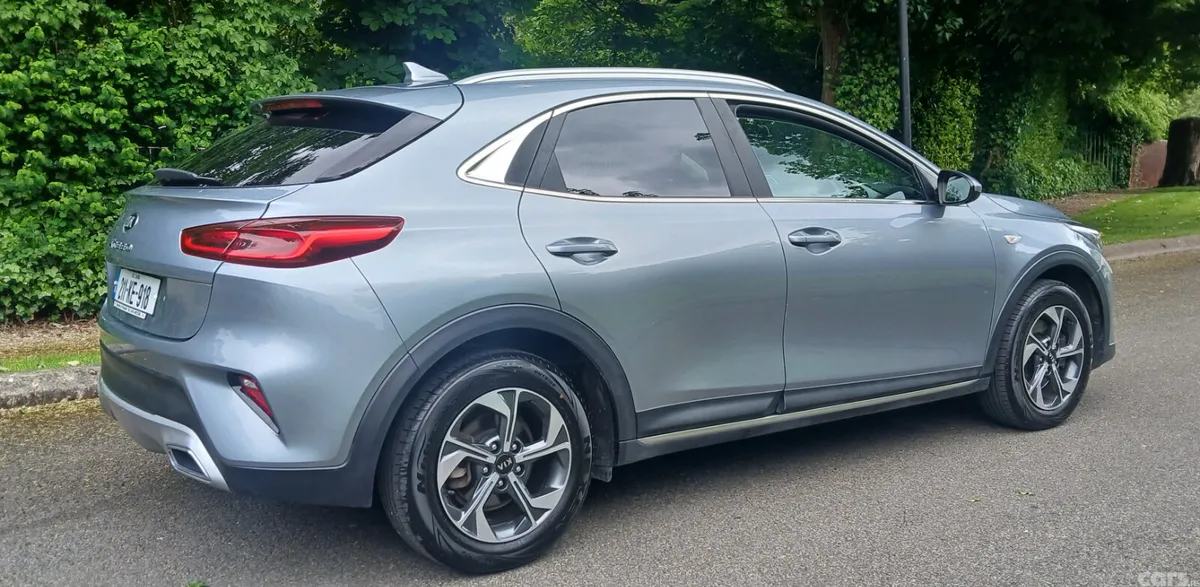 Kia XCeed Hatchback, Petrol, 2021, Silver