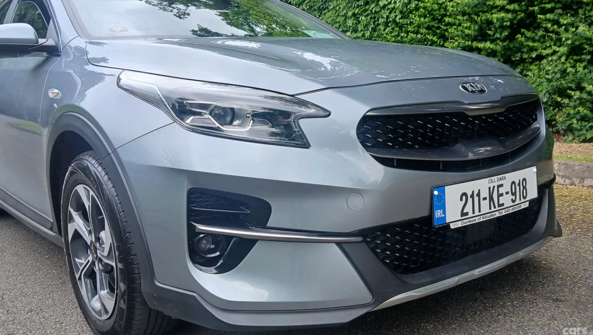 Kia XCeed Hatchback, Petrol, 2021, Silver
