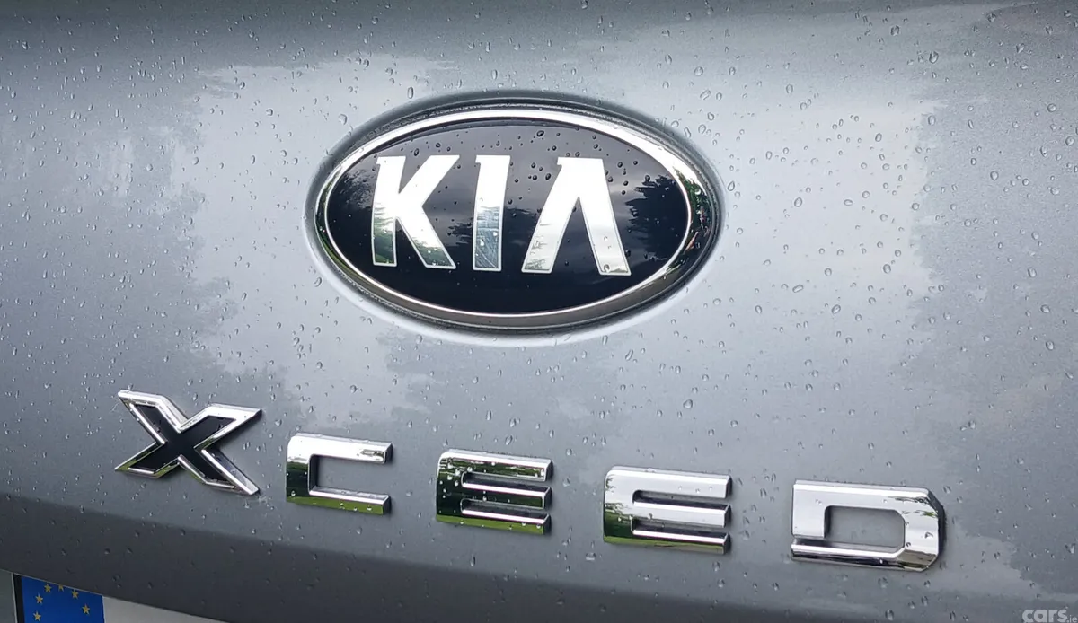 Kia XCeed Hatchback, Petrol, 2021, Silver