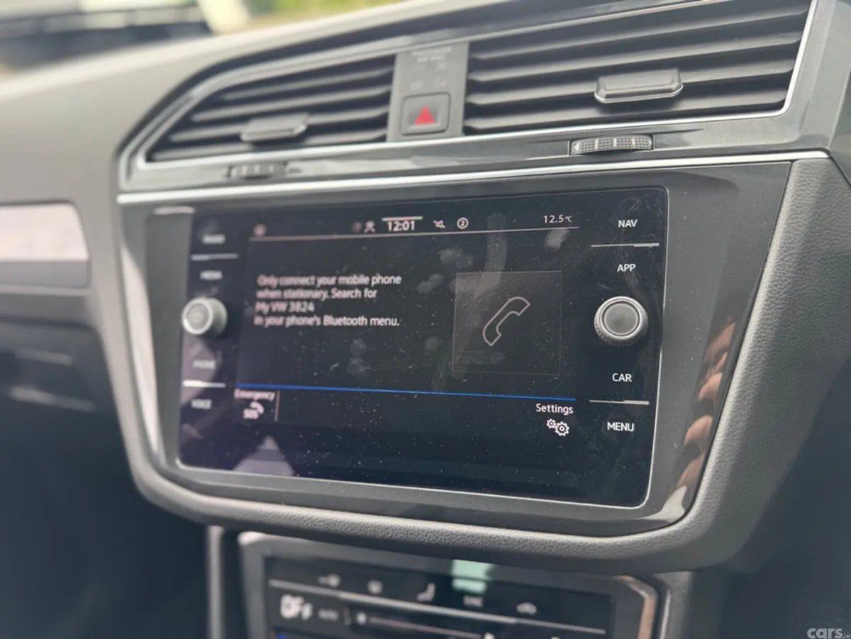 Volkswagen Tiguan Estate, Petrol Plug-in Hybrid, 2022, Grey