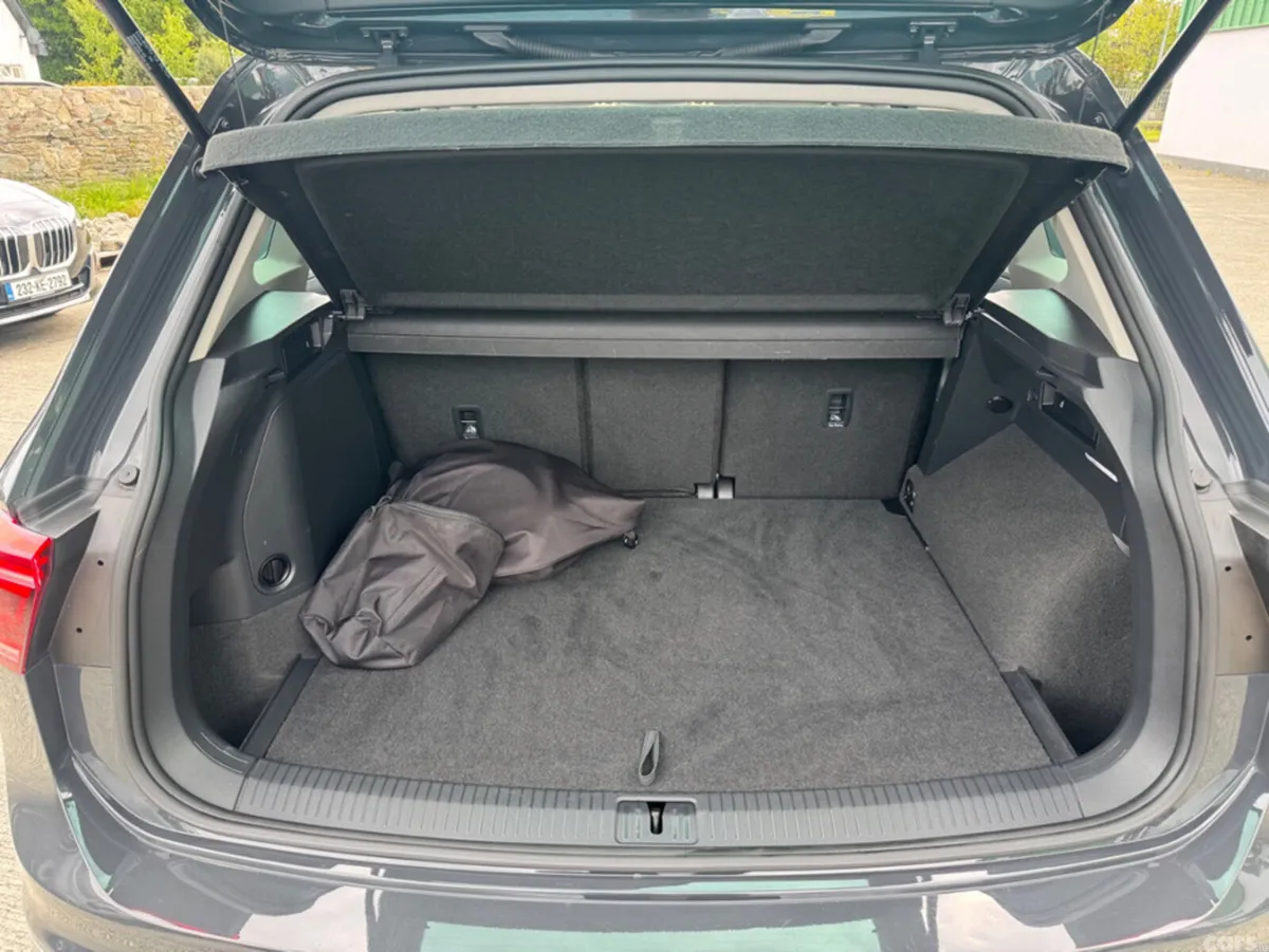 Volkswagen Tiguan Estate, Petrol Plug-in Hybrid, 2022, Grey