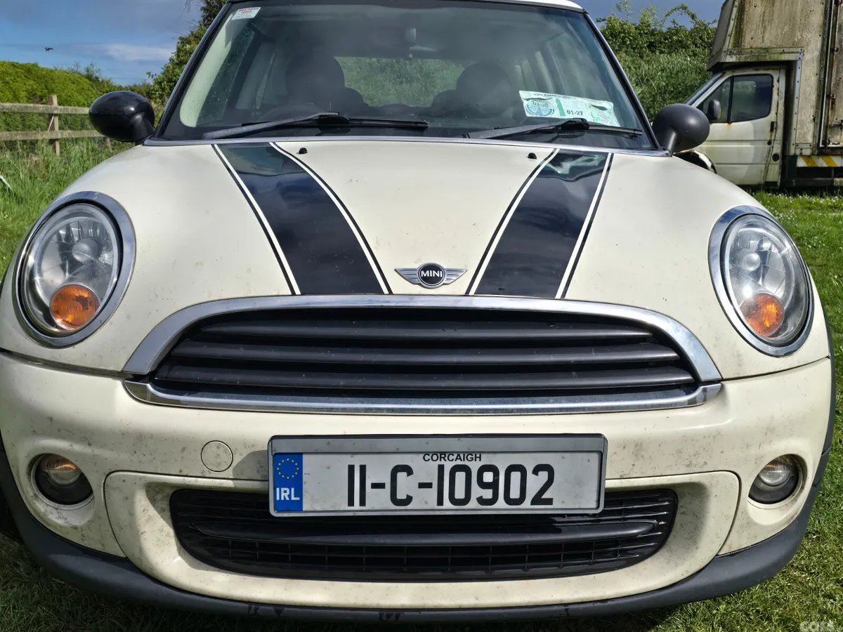 Mini First Hatchback, Petrol, 2011, White