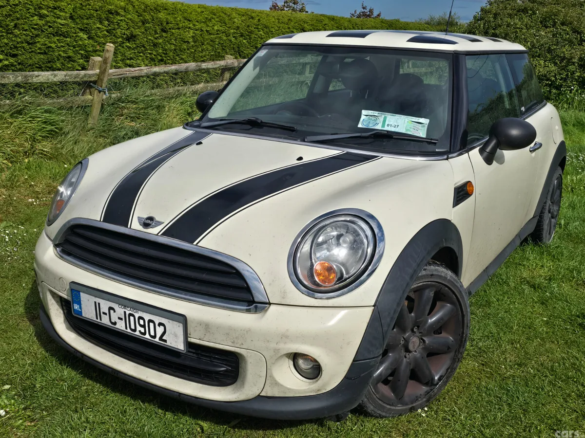 Mini First Hatchback, Petrol, 2011, White