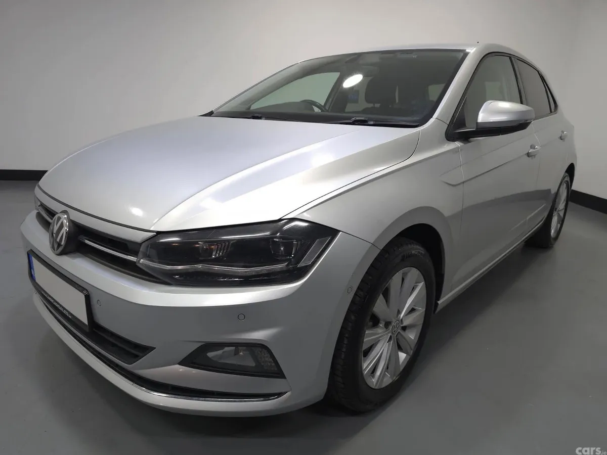 Volkswagen Polo Hatchback, Petrol, 2018, Silver